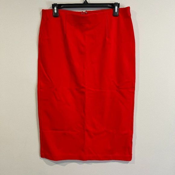 NWOT HALOGEN Red‎ Knee Length Pencil Skirt (M) - Picture 3 of 9